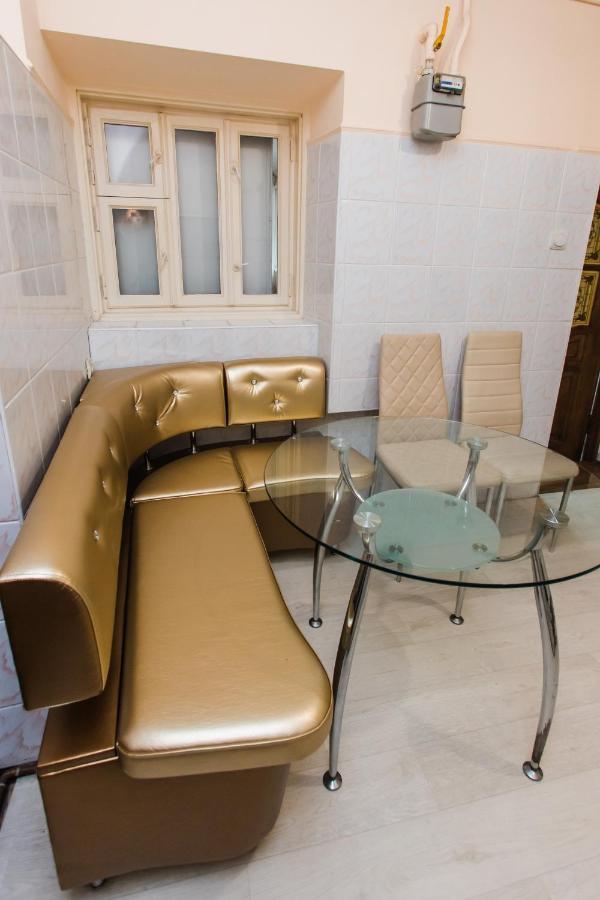 Mary Apartment Лвив Екстериор снимка