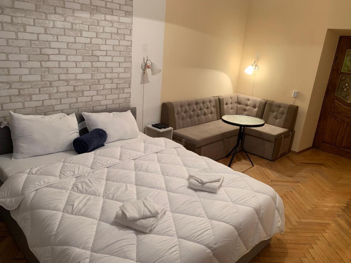 Mary Apartment Лвив Екстериор снимка