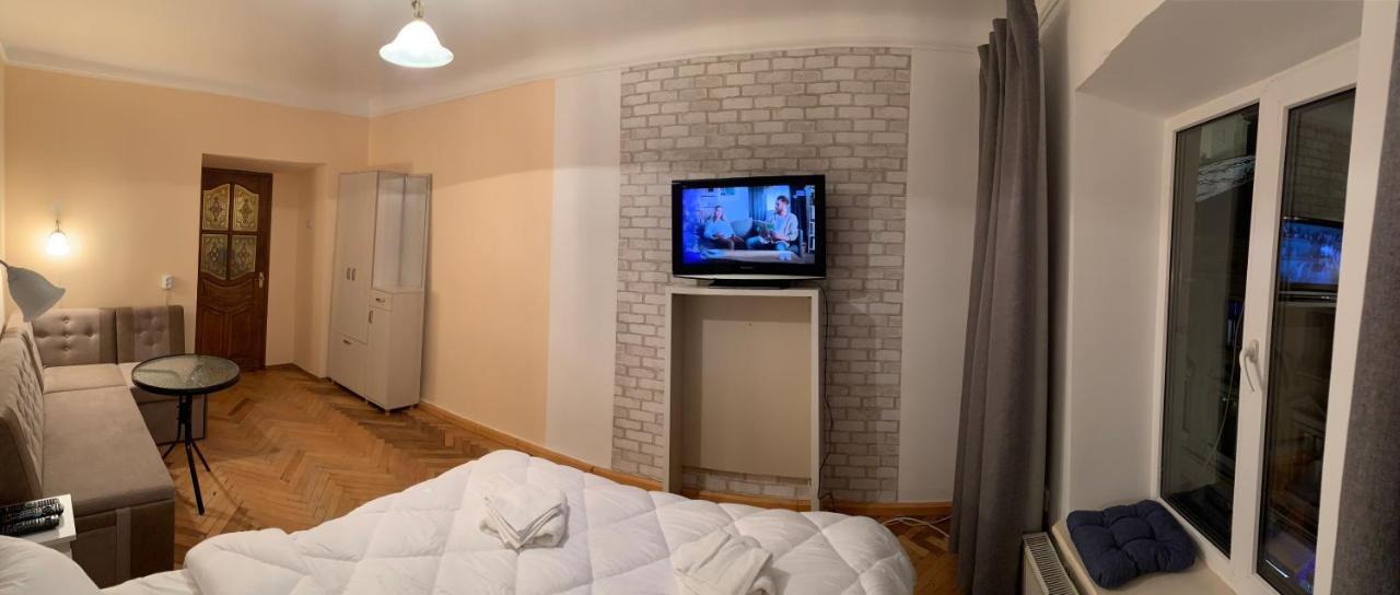 Mary Apartment Лвив Екстериор снимка